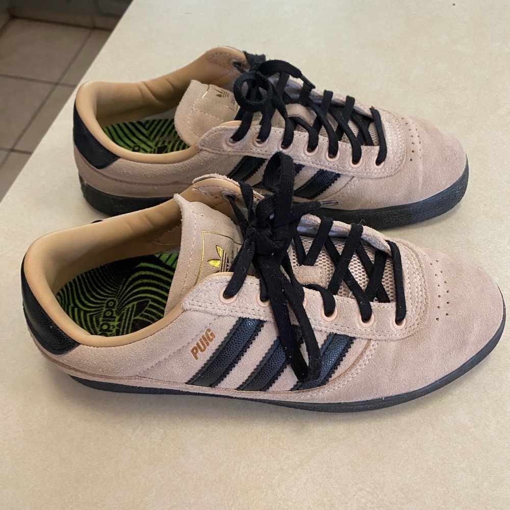 Adidas Men's Beige and Dark Blue Sneakers